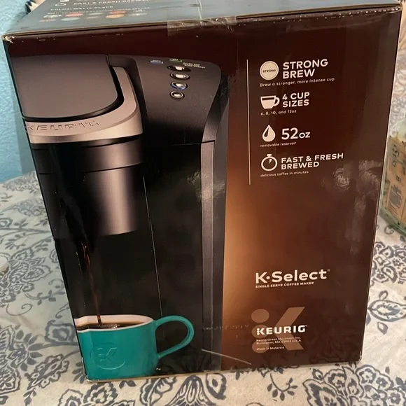 KEURG K-Select Black single serve coffee maker